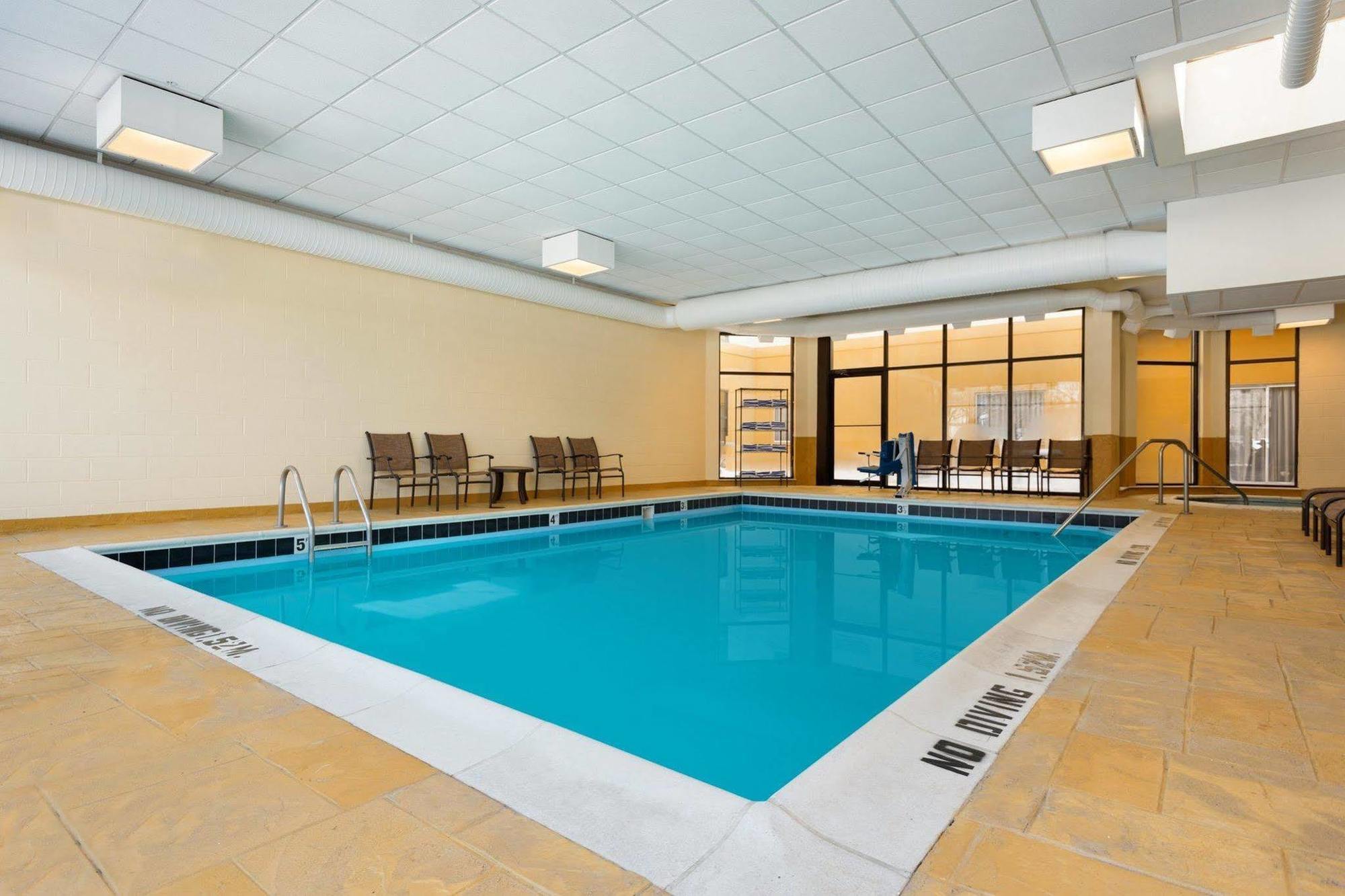 Radisson Akron-Fairlawn Copley Montrose Exteriér fotografie