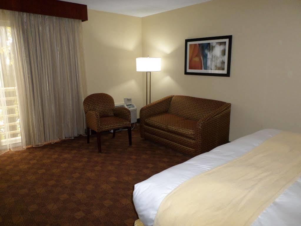 Radisson Akron-Fairlawn Copley Montrose Exteriér fotografie